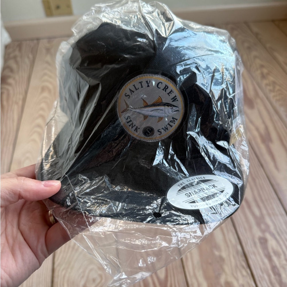 Salty crew sink swim SnapBack trucker hat NWT - Picture 2 of 5
